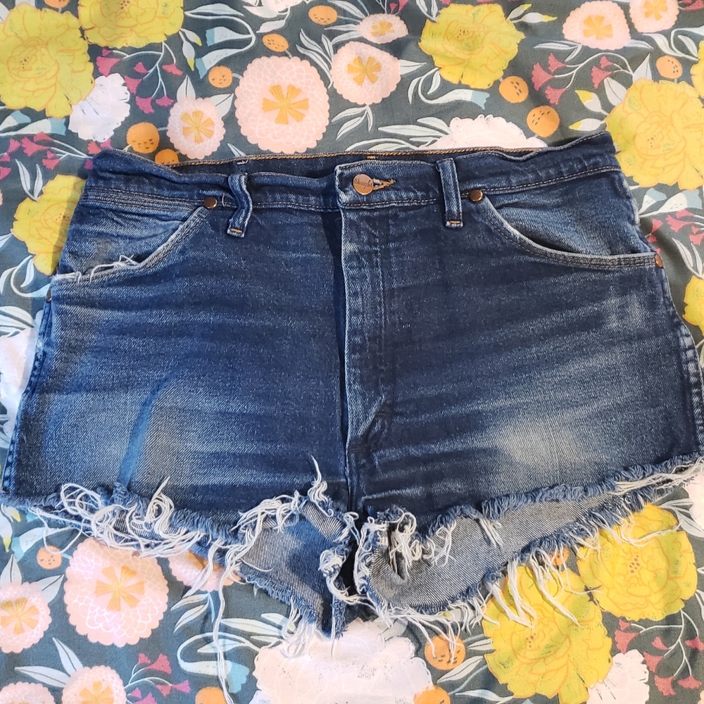 Retro Wrangler Cutoffs